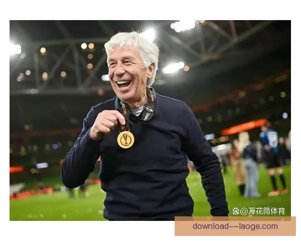 加斯佩里尼坚持真蓝黑阵容战术布局分析与未来前景展望